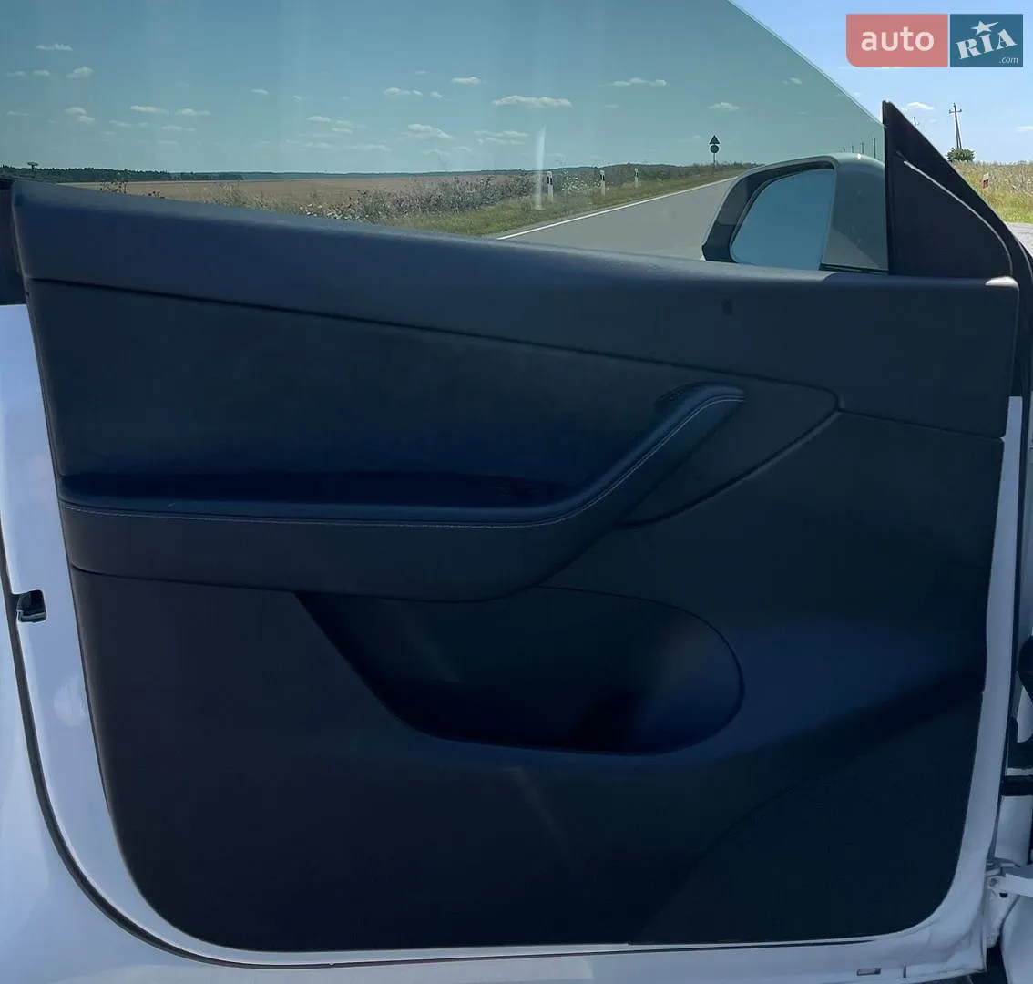 2021 Tesla Model Y - мініатюра 13