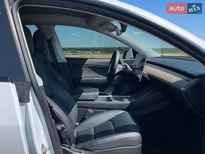 Позашляховик / Кросовер Tesla Model Y 2021 в Львові фото 14 Позашляховик / Кросовер Tesla Model Y 2021 в Львові