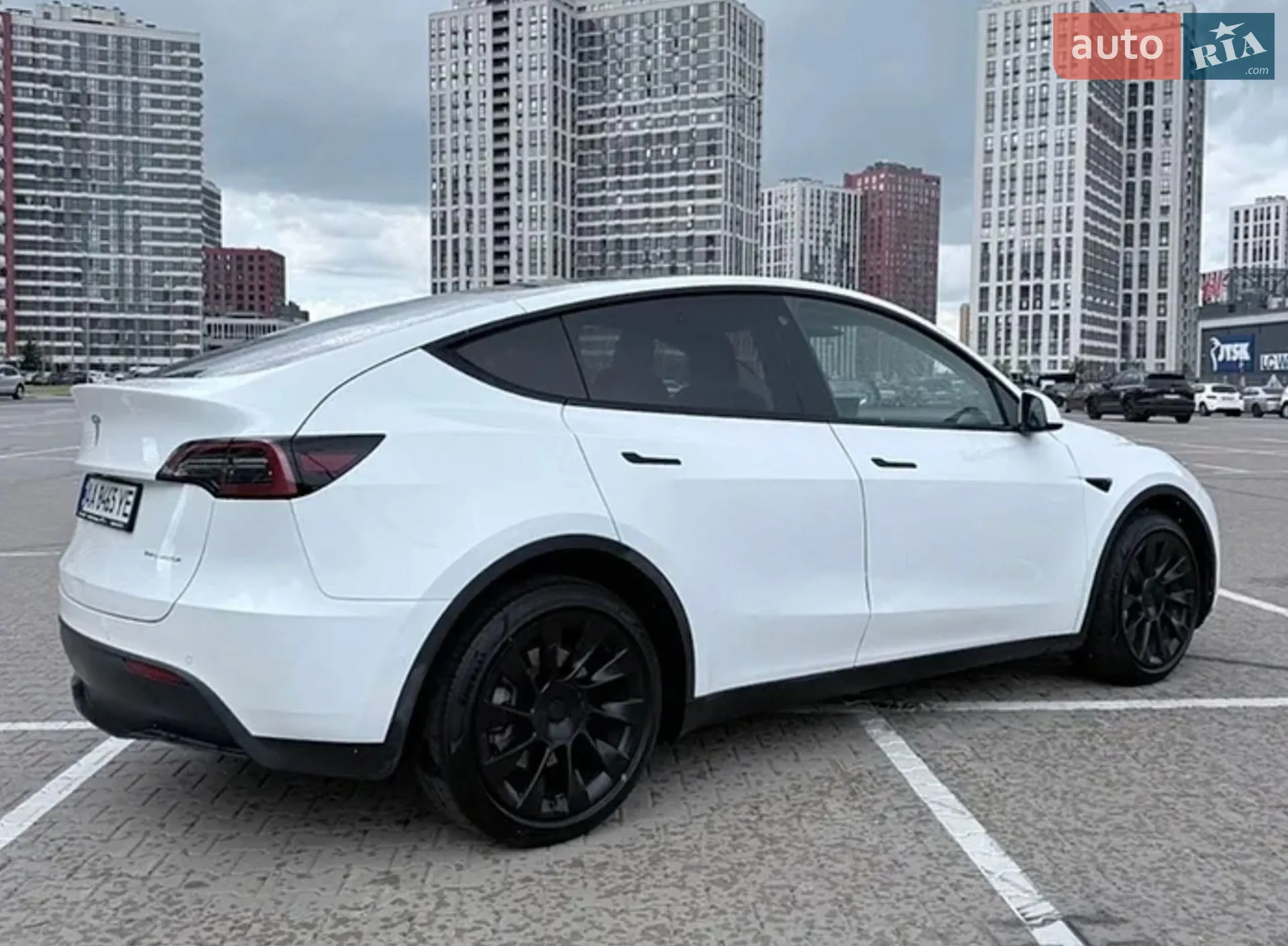 2022 Tesla Model Y - мініатюра 2