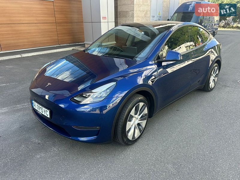 Внедорожник / Кроссовер Tesla Model Y 2023 в Киеве
