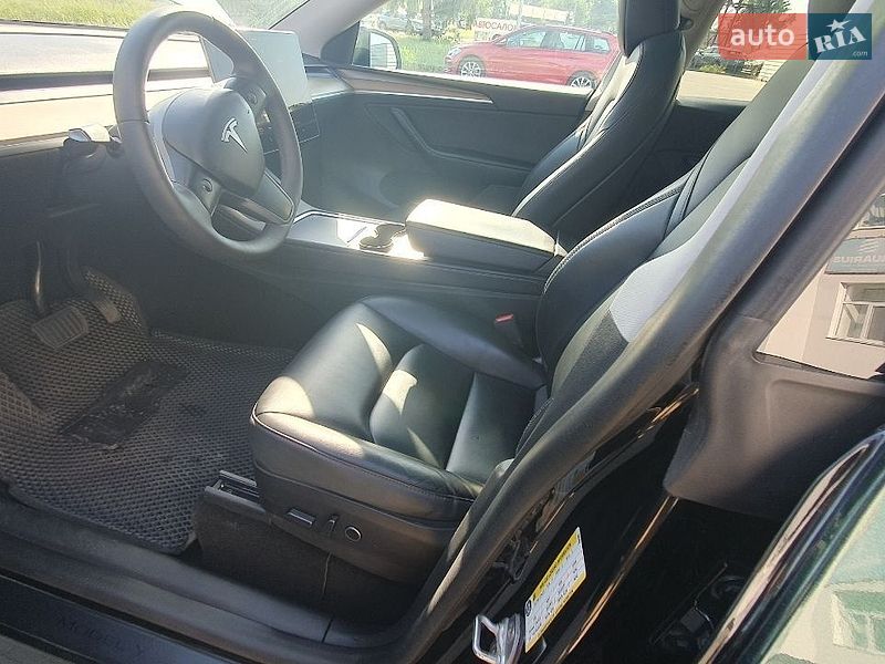 Внедорожник / Кроссовер Tesla Model Y 2022 в Кременчуге