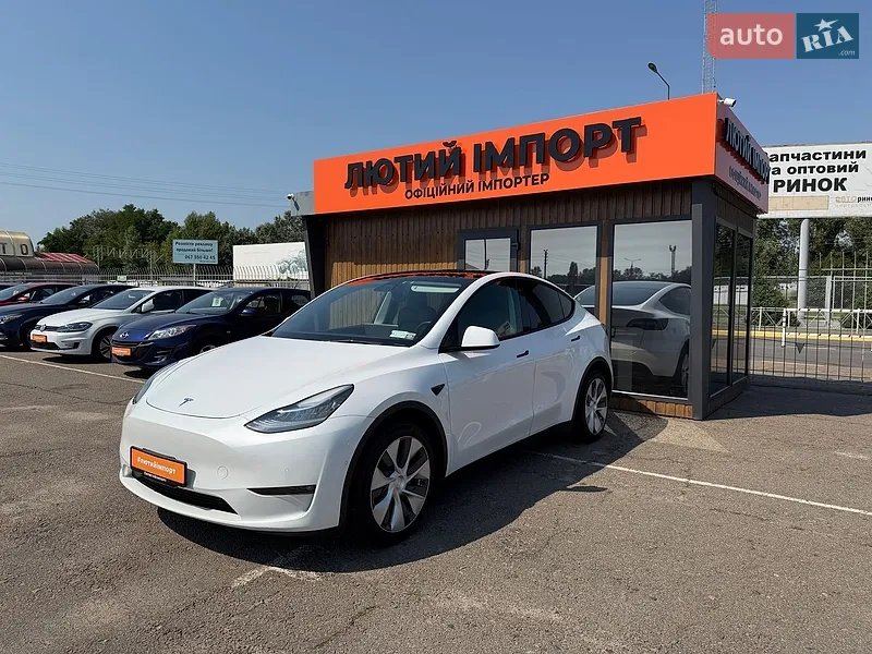 Tesla Model Y 2021