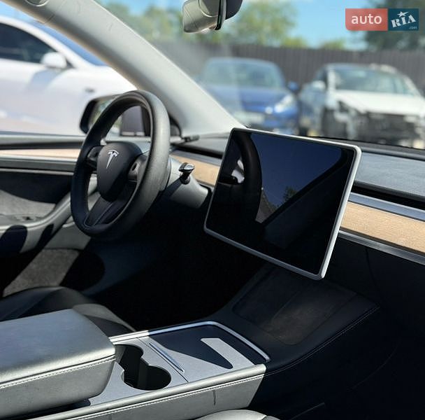 Позашляховик / Кросовер Tesla Model Y 2021 в Вінниці