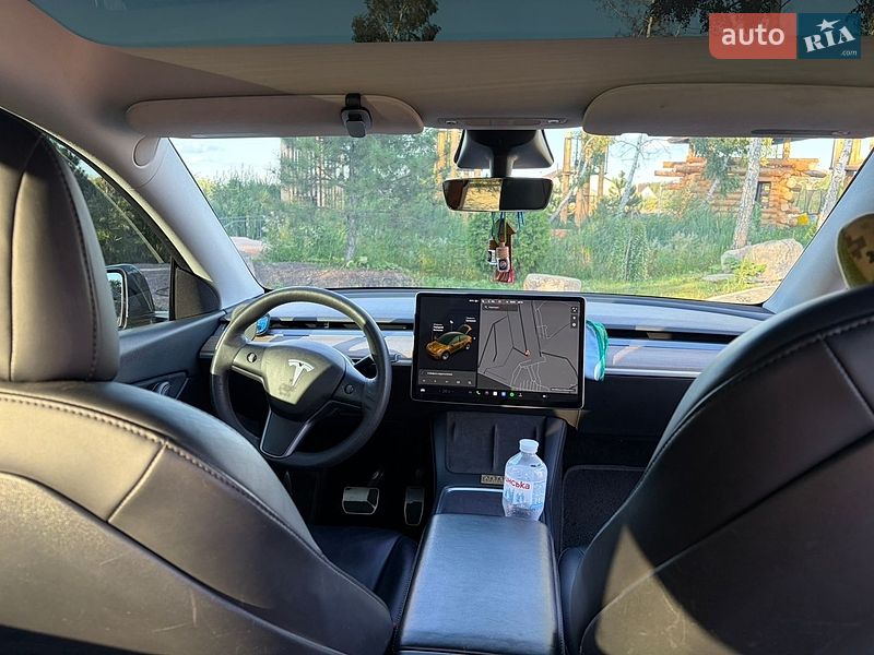 Позашляховик / Кросовер Tesla Model Y 2021 в Києві фото 12 Позашляховик / Кросовер Tesla Model Y 2021 в Києві