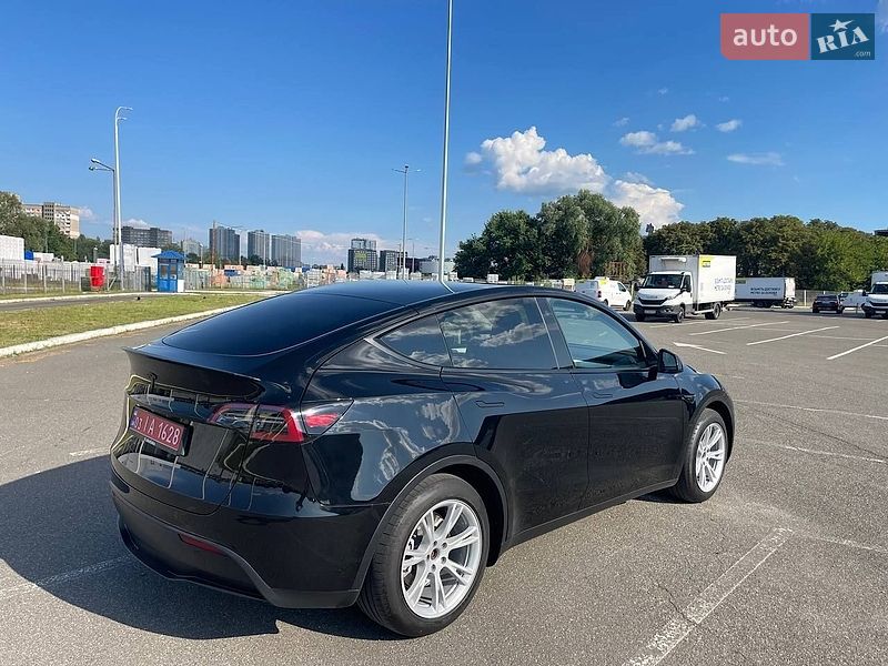 Tesla Model Y 2023 Tesla Model Y 2023