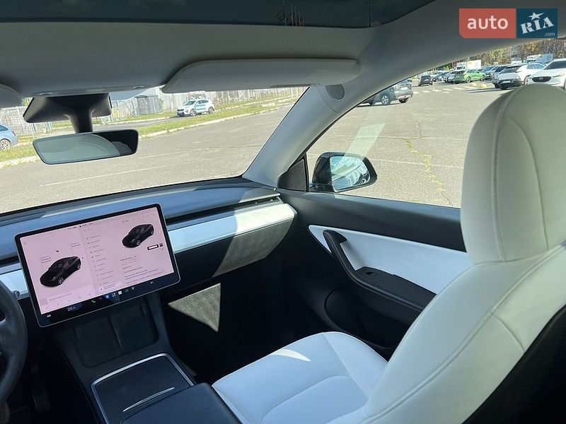 Позашляховик / Кросовер Tesla Model Y 2021 в Києві