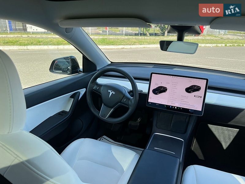 Позашляховик / Кросовер Tesla Model Y 2021 в Києві