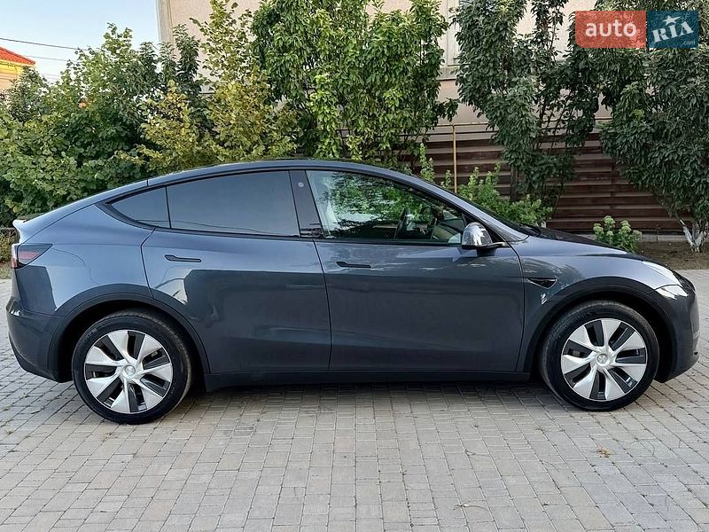 Внедорожник / Кроссовер Tesla Model Y 2023 в Одессе