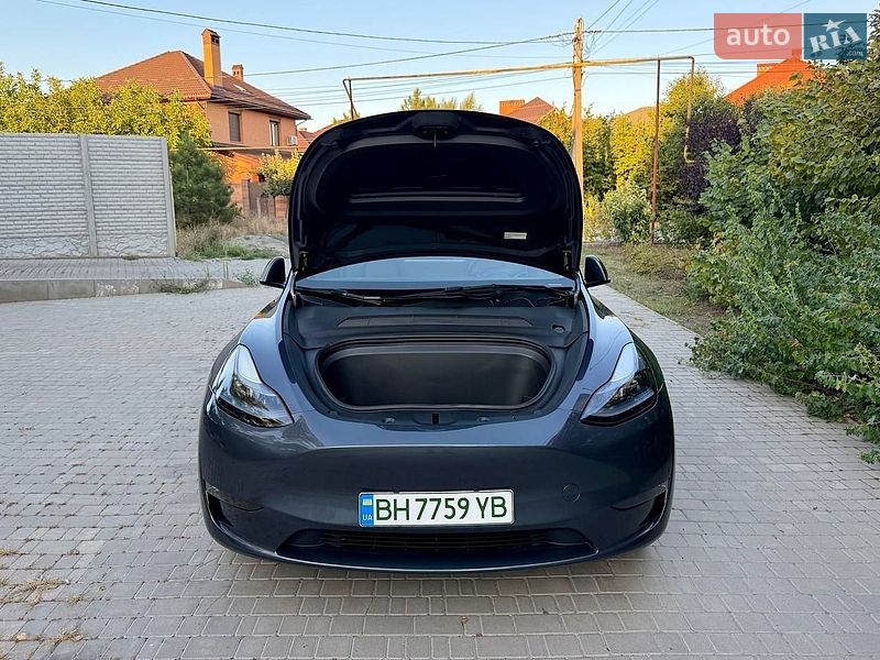 Внедорожник / Кроссовер Tesla Model Y 2023 в Одессе
