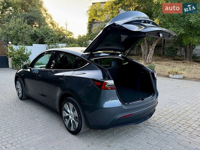Внедорожник / Кроссовер Tesla Model Y 2023 в Одессе