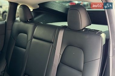 Внедорожник / Кроссовер Tesla Model Y 2022 в Киеве