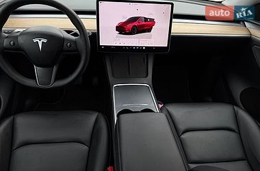 Внедорожник / Кроссовер Tesla Model Y 2024 в Львове