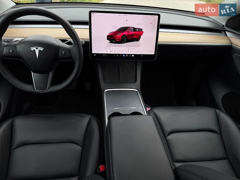 Внедорожник / Кроссовер Tesla Model Y 2024 в Львове