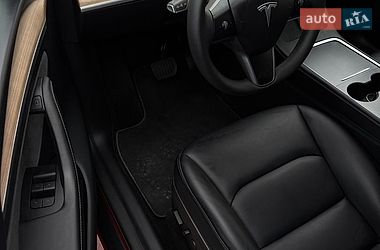 Внедорожник / Кроссовер Tesla Model Y 2024 в Львове