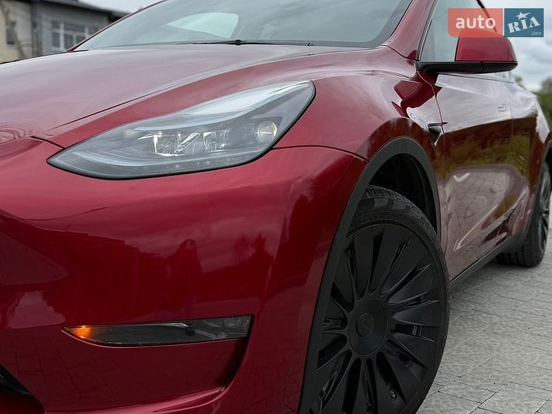 Внедорожник / Кроссовер Tesla Model Y 2024 в Львове