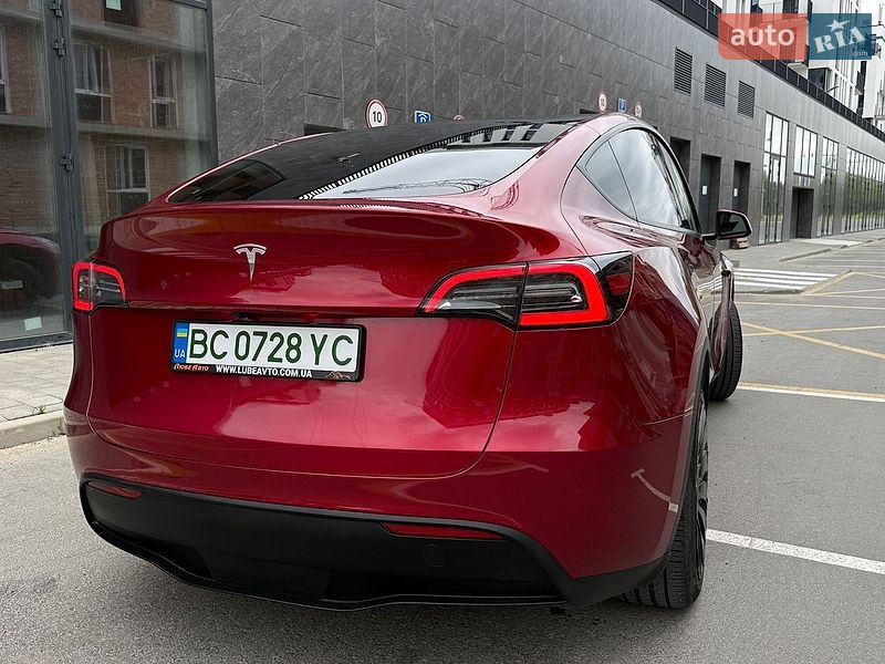 Внедорожник / Кроссовер Tesla Model Y 2024 в Львове