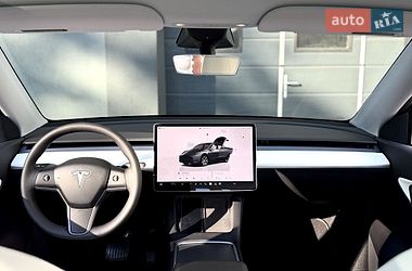 Позашляховик / Кросовер Tesla Model Y 2022 в Києві