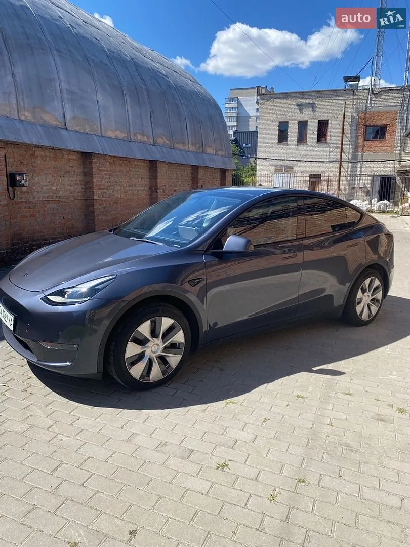 2022 Tesla Model Y - мініатюра 3