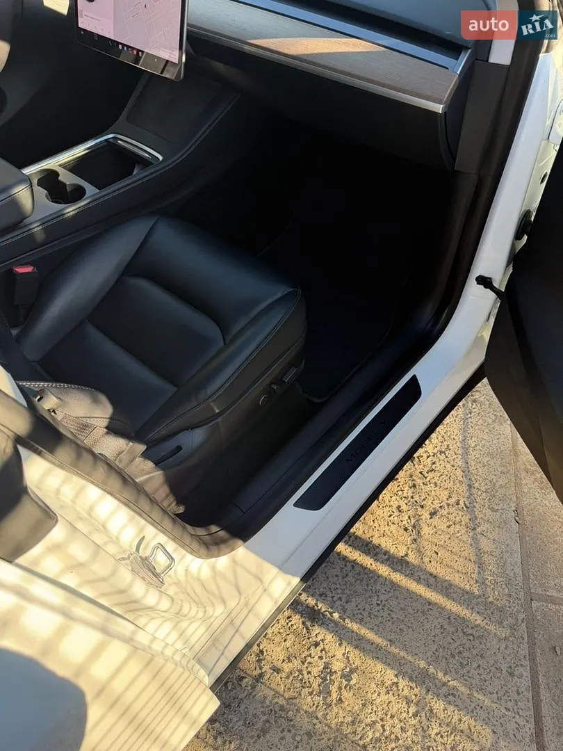 2020 Tesla Model Y - мініатюра 22