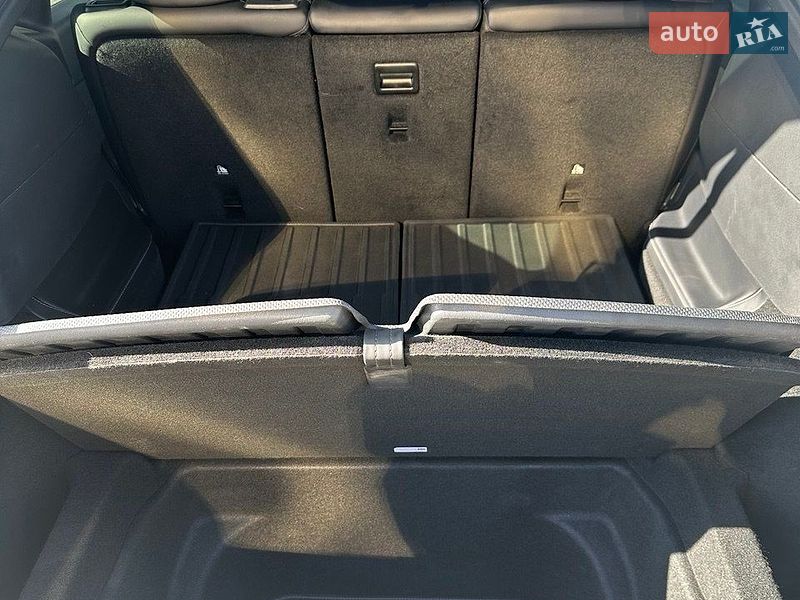 Внедорожник / Кроссовер Tesla Model Y 2024 в Одессе