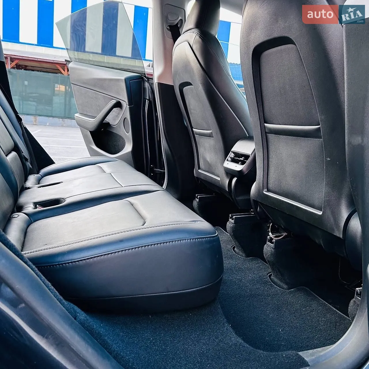 2024 Tesla Model Y - мініатюра 18