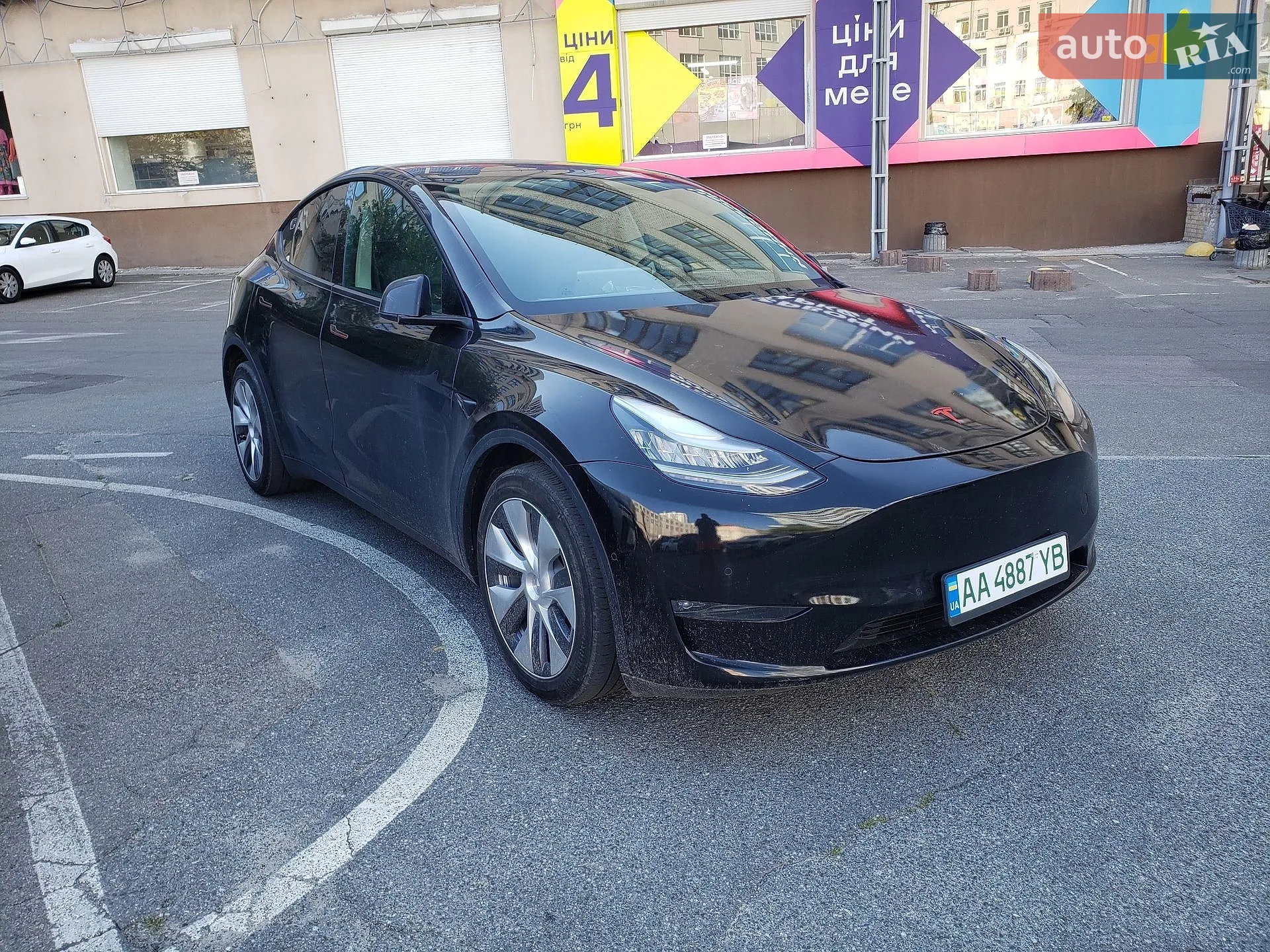 2020 Tesla Model Y - мініатюра 4