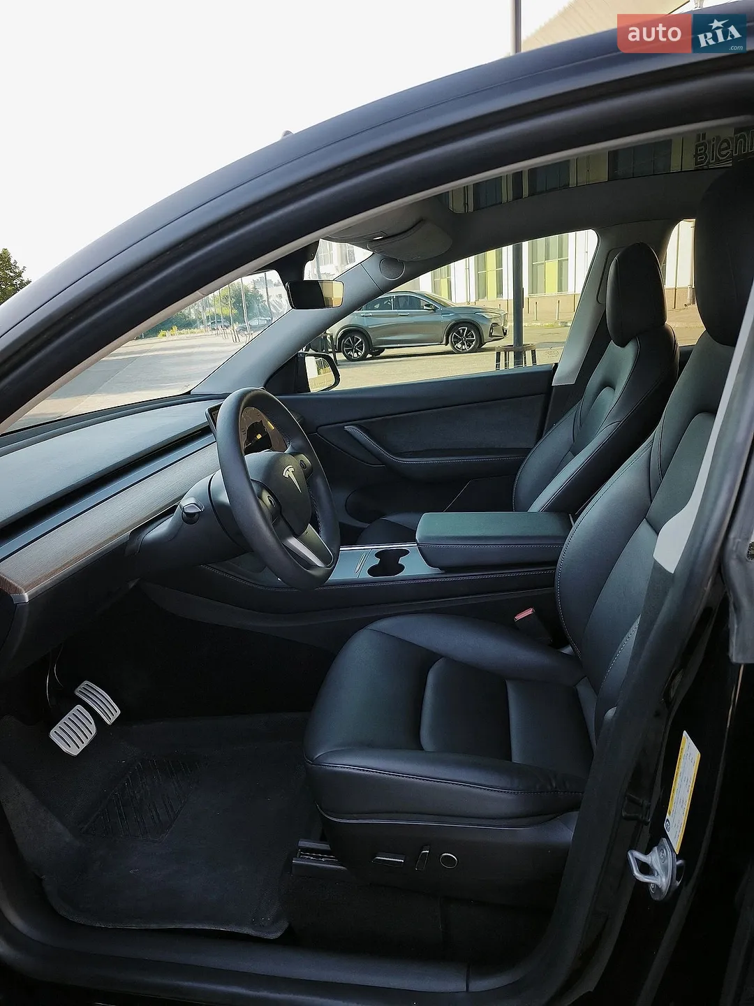 2022 Tesla Model Y - мініатюра 21