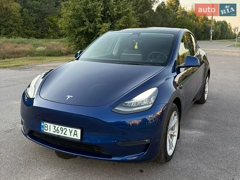 Tesla Model Y 2021