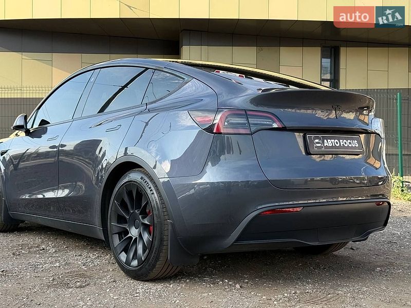 Внедорожник / Кроссовер Tesla Model Y 2022 в Киеве