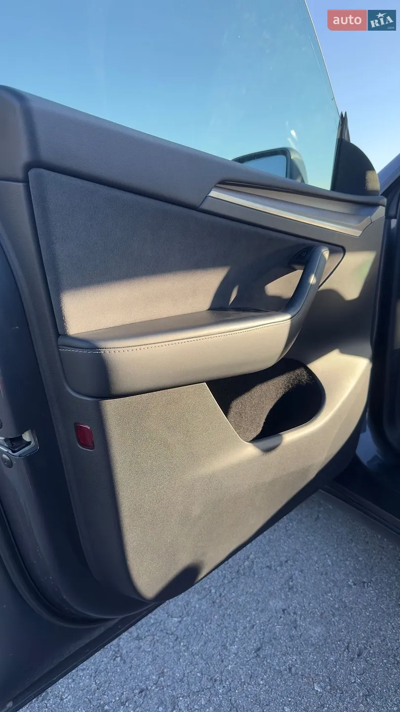 2023 Tesla Model Y - мініатюра 11
