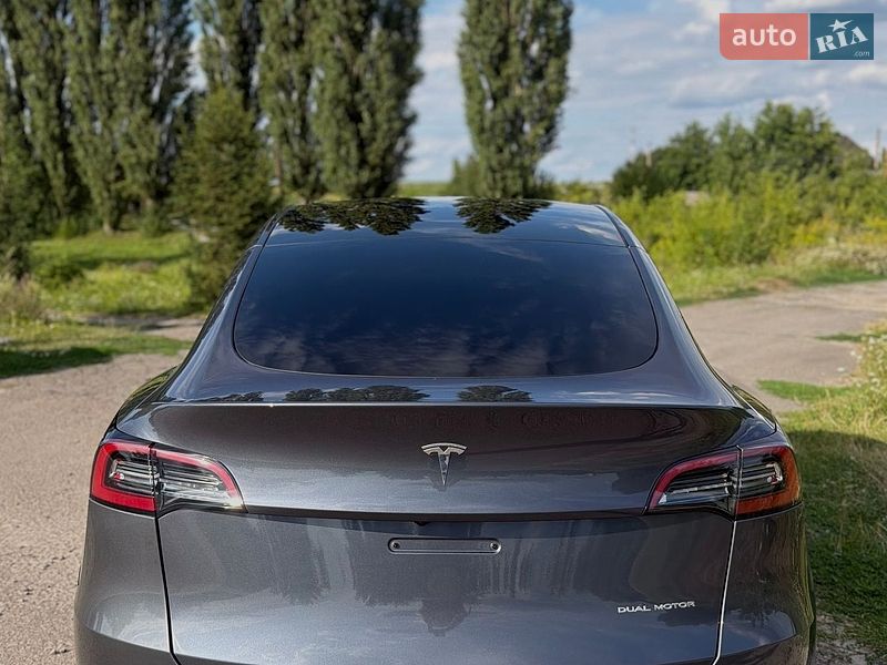Позашляховик / Кросовер Tesla Model Y 2023 в Рівному