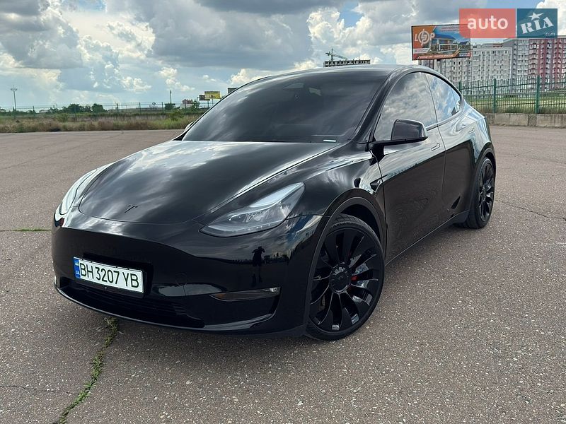 Tesla Model Y 2023