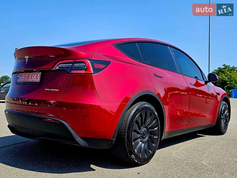 Позашляховик / Кросовер Tesla Model Y 2024 в Дніпрі