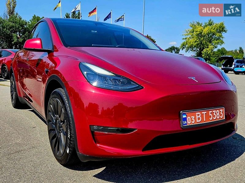 Позашляховик / Кросовер Tesla Model Y 2024 в Дніпрі