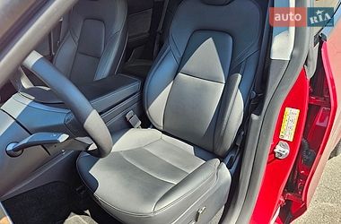 Позашляховик / Кросовер Tesla Model Y 2024 в Дніпрі
