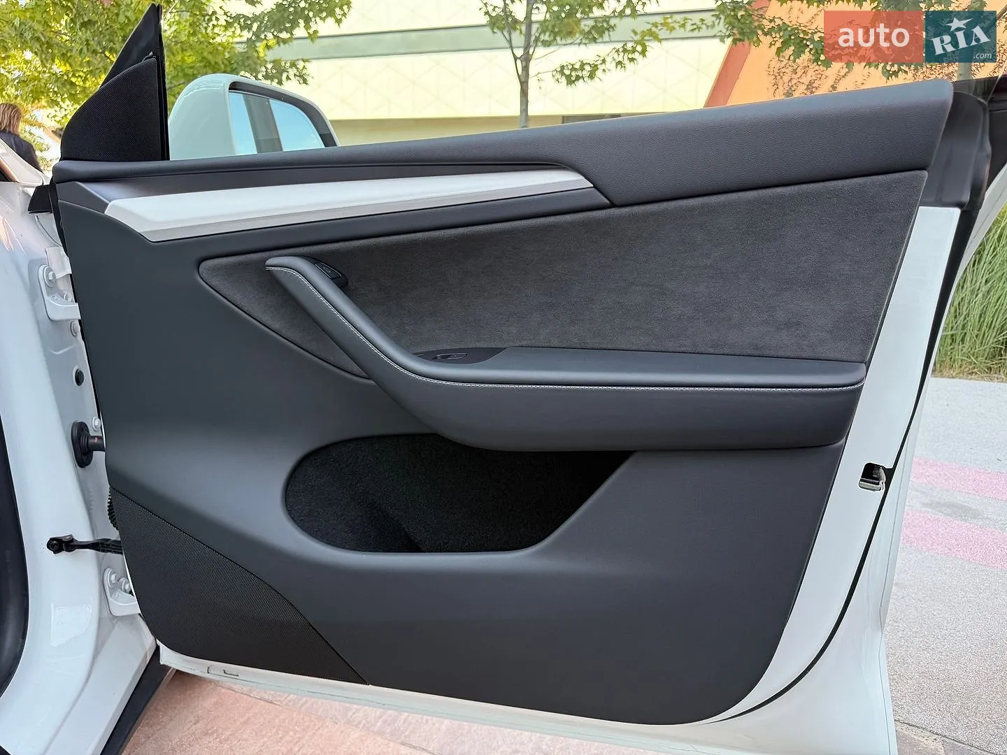 2024 Tesla Model Y - мініатюра 36