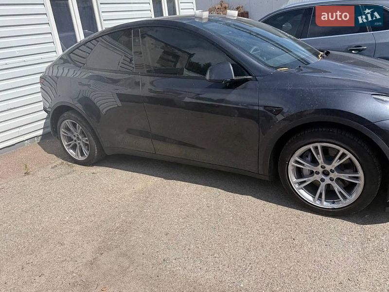Позашляховик / Кросовер Tesla Model Y 2024 в Одесі