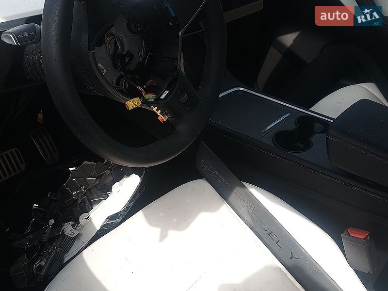 Внедорожник / Кроссовер Tesla Model Y 2022 в Хмельницком