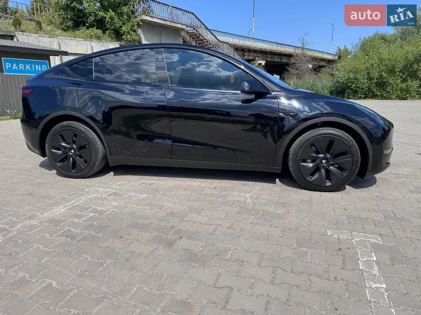 2024 Tesla Model Y - мініатюра 2