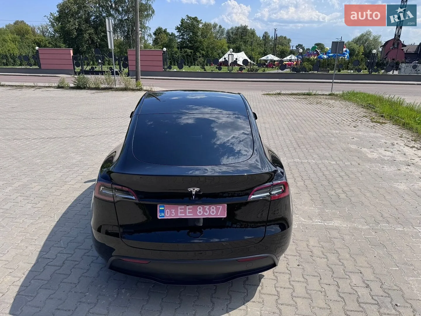 2024 Tesla Model Y - мініатюра 4
