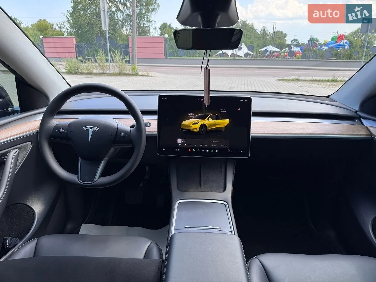 2024 Tesla Model Y - мініатюра 23