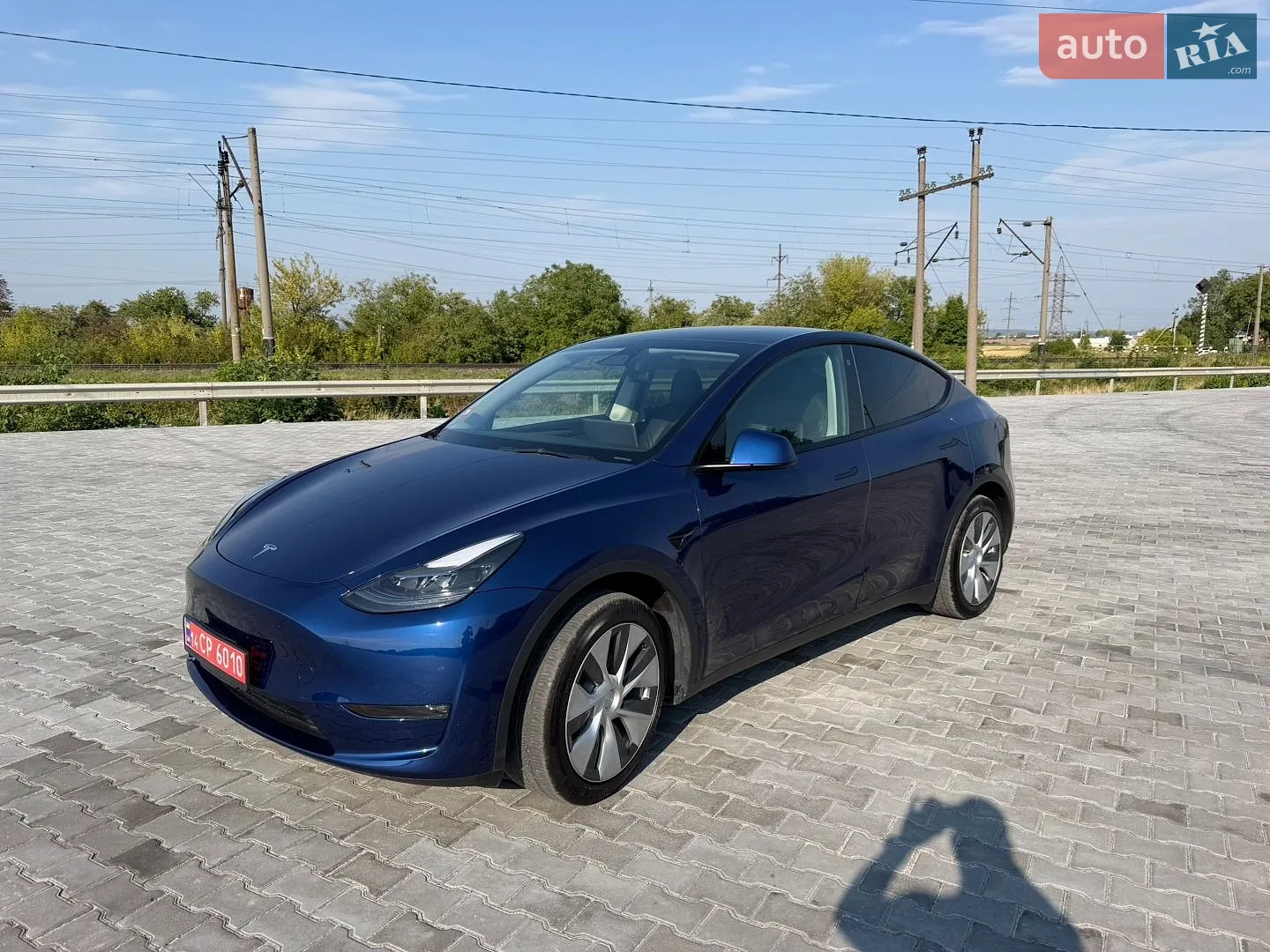 2023 Tesla Model Y - фото 1