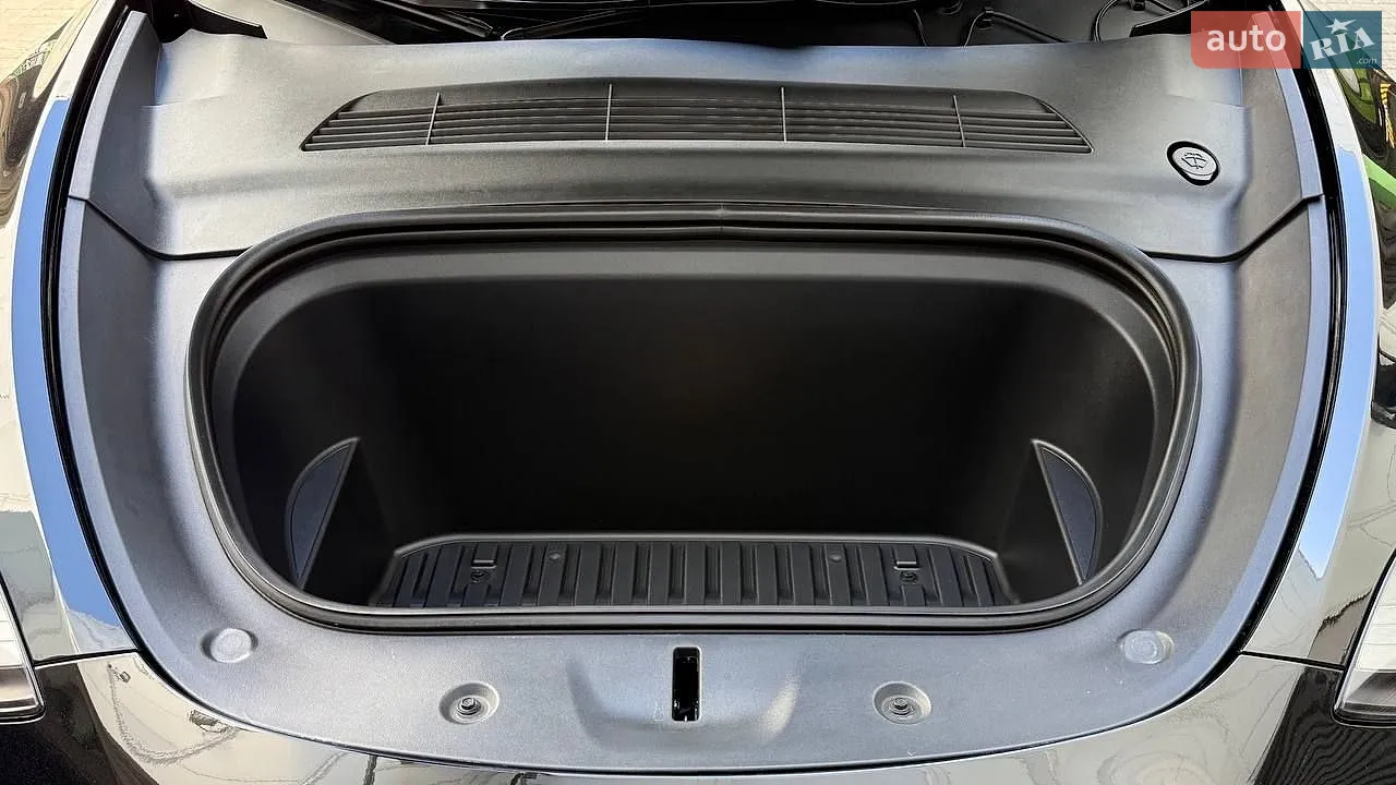 2023 Tesla Model Y - мініатюра 9