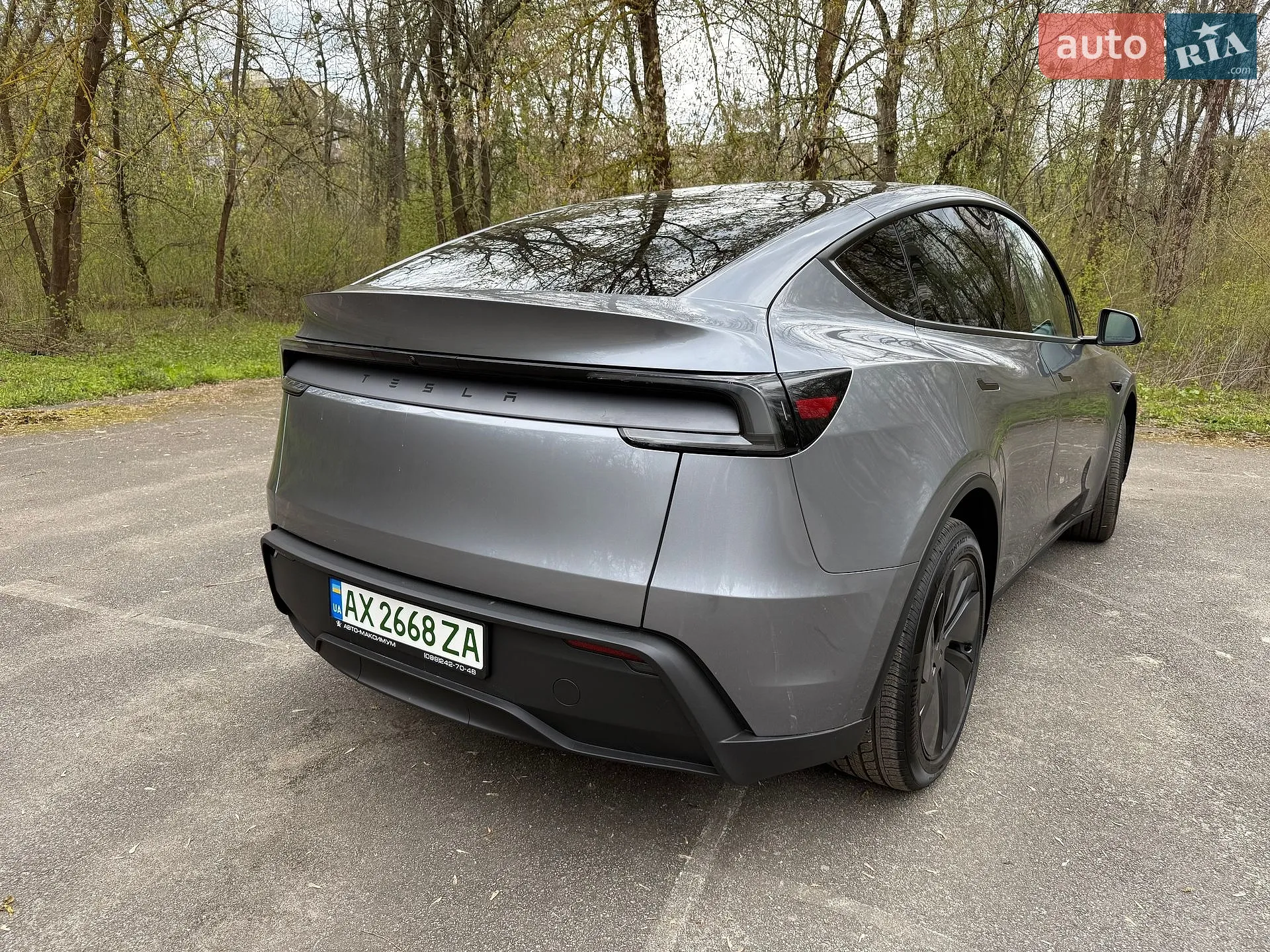 2025 Tesla Model Y - мініатюра 9