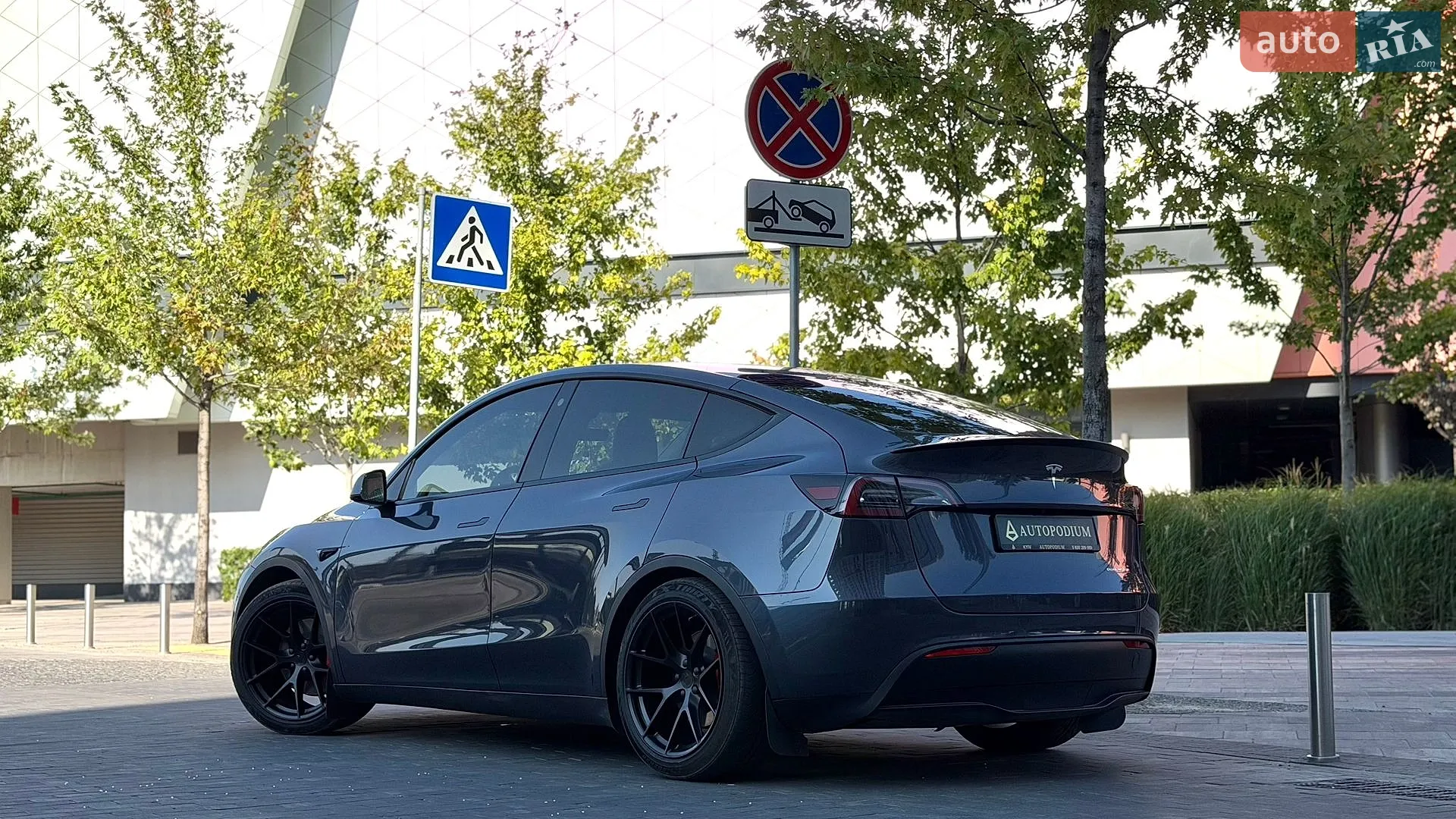 2022 Tesla Model Y - мініатюра 9