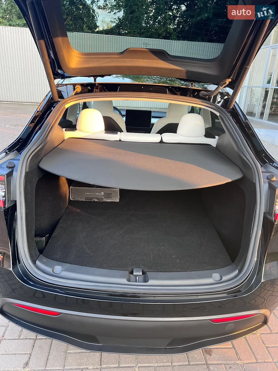 2024 Tesla Model Y - мініатюра 13