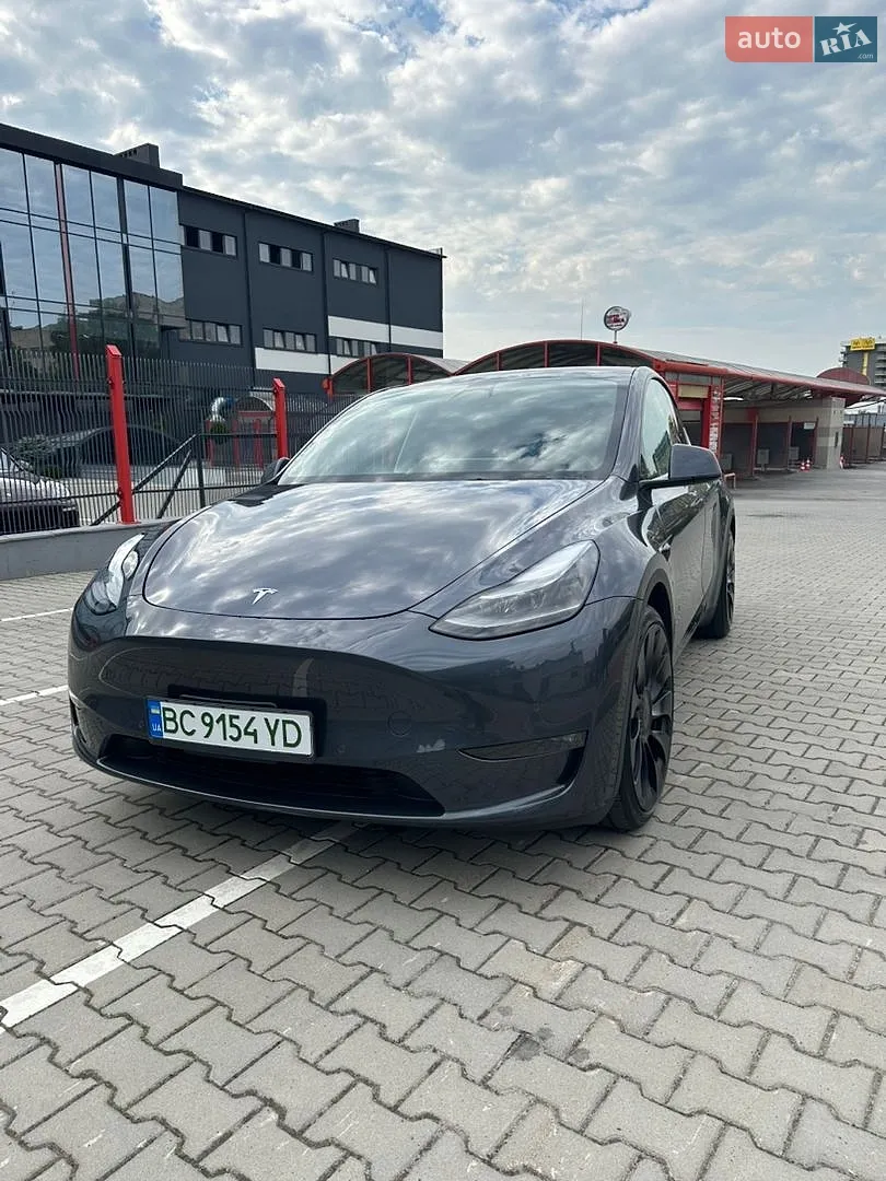 2022 Tesla Model Y - фото 1