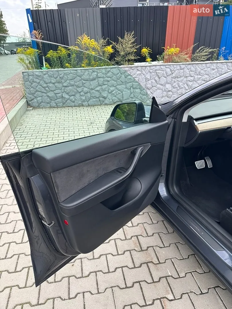 2022 Tesla Model Y - мініатюра 10