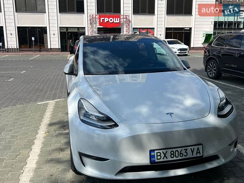 Внедорожник / Кроссовер Tesla Model Y 2021 в Хмельницком