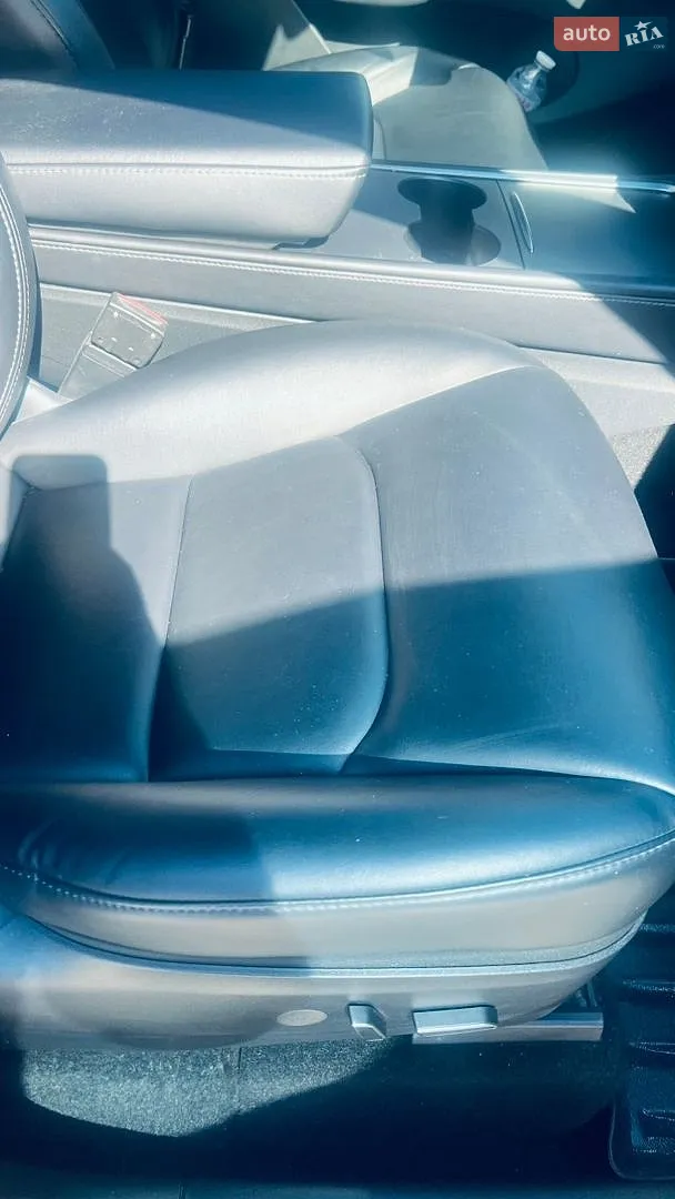 2022 Tesla Model Y - мініатюра 16